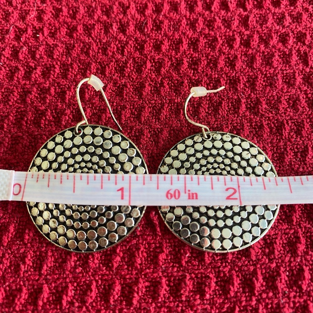 Round Dotted Antiqued Silver Tone Dangle Earrings - Picture 5 of 7